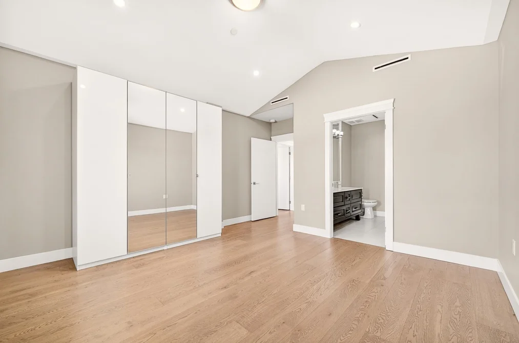 8068 HAIG STREET, Vancouver BC V6P 4R9, Vancouver BC — Residential for Sale — Photo 13 of 34