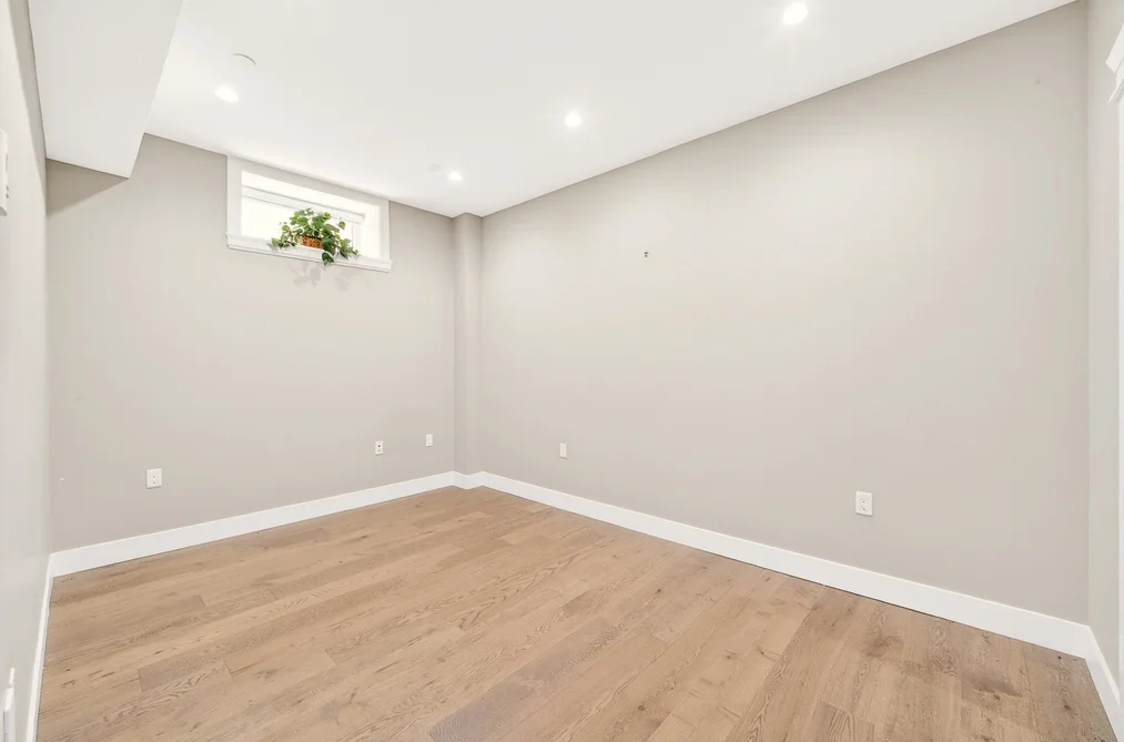 8068 HAIG STREET, Vancouver BC V6P 4R9, Vancouver BC — Residential for Sale — Photo 23 of 34