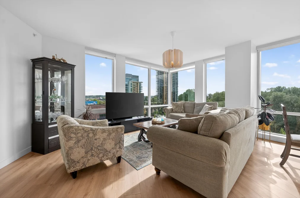 807 1500 FERN STREET, North Vancouver BC V7J 0E6, North Vancouver BC — Residential for Sale - Photo 2