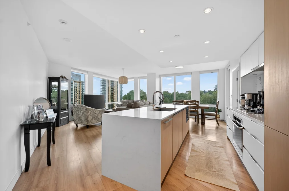 807 1500 FERN STREET, North Vancouver BC V7J 0E6, North Vancouver BC — Residential for Sale - Photo 5