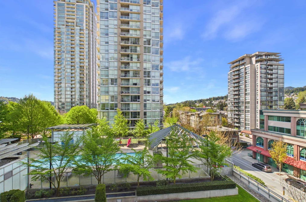 Condo for sale at 807 2978 Glen Drive Coquitlam British Columbia - MLS: R3121219