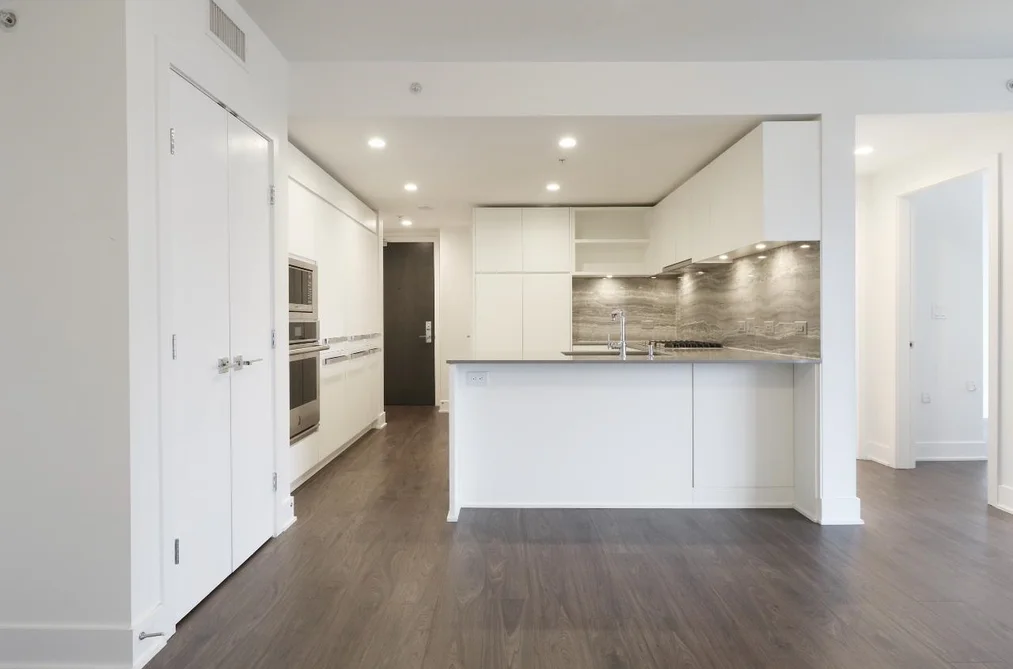 Condo for sale at 807 450 Westview Street Coquitlam British Columbia - MLS: R3078218