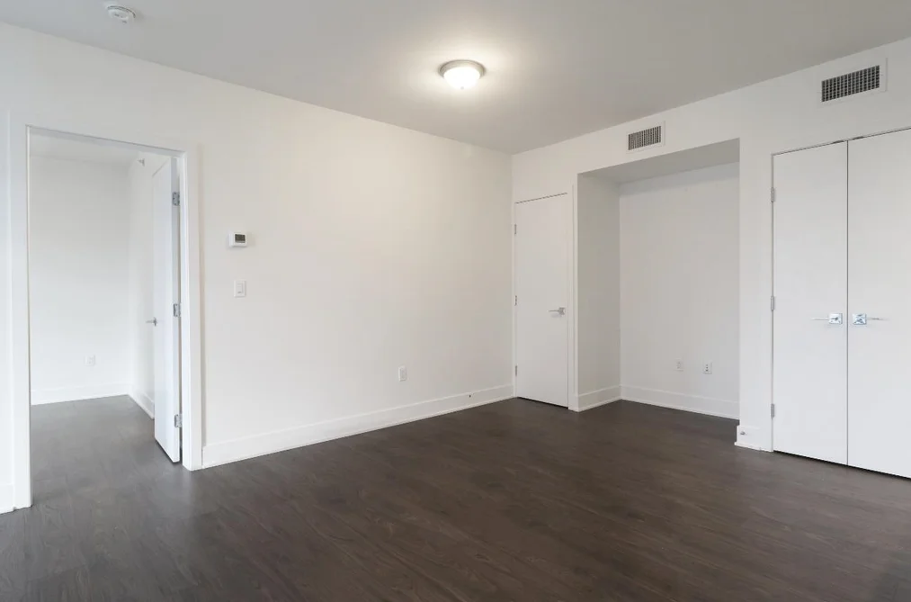 807 450 WESTVIEW STREET, Coquitlam BC V3K 6C3, Coquitlam BC — Residential for Sale - Photo 4