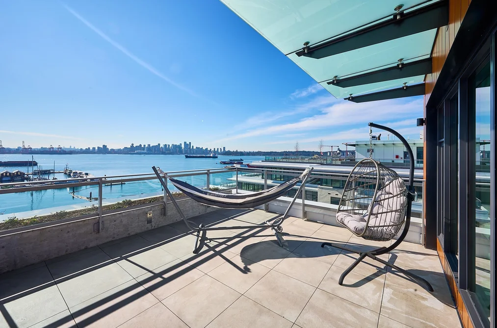 807 755 HARBOURSIDE DRIVE, North Vancouver BC V7P 0G1, North Vancouver BC — Residential for Sale - Photo 2