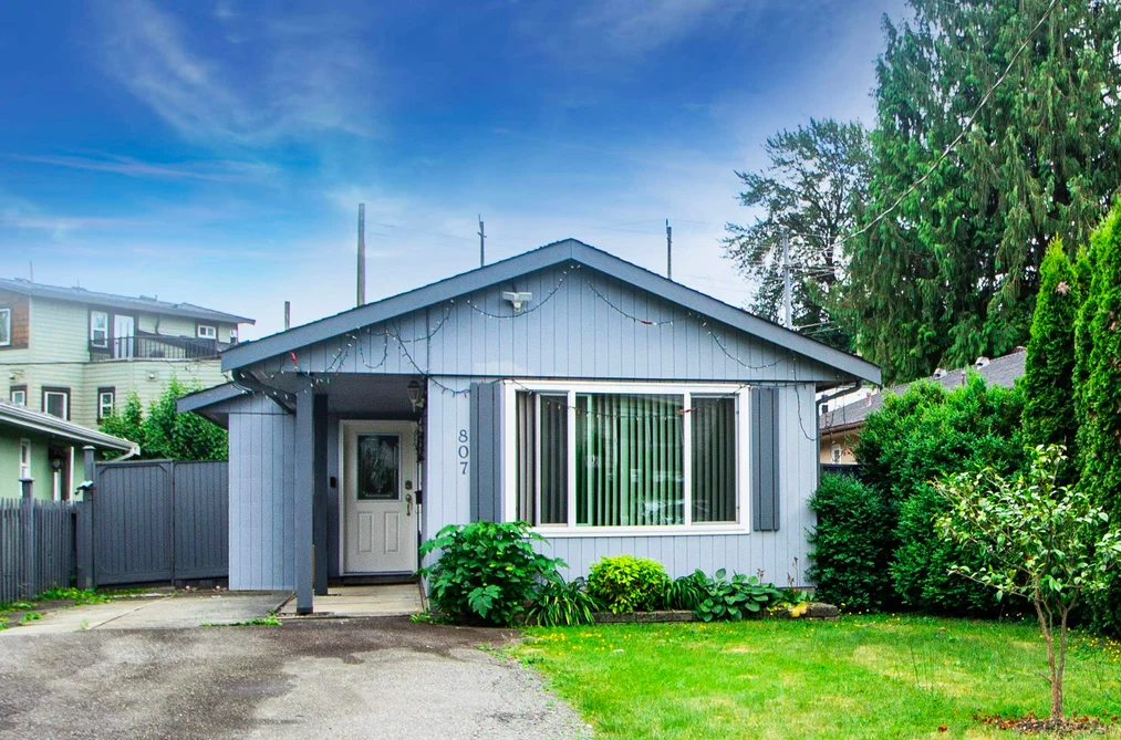 807 GREENE STREET, Coquitlam BC V3C 2B9, Coquitlam BC — Residential for Sale - Photo 2