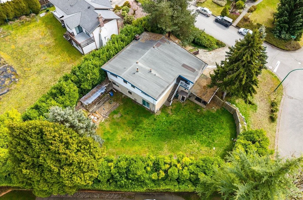 8071 GREENLAKE PLACE, Burnaby BC V5A 3N5, Burnaby BC — Residential for Sale - Photo 3