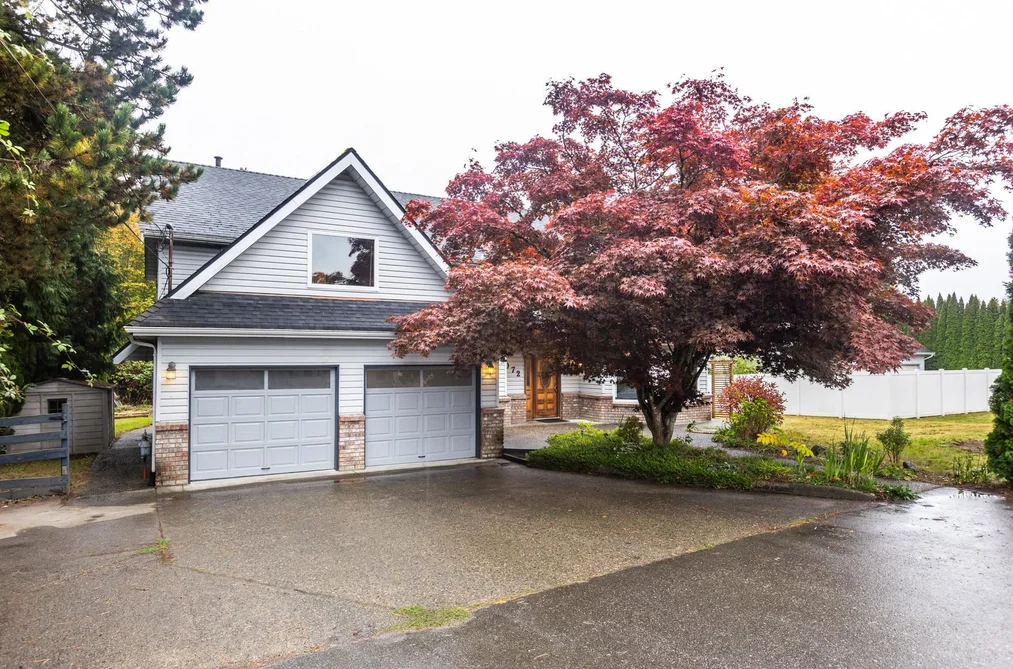House for sale at 8072 170a Street Surrey British Columbia - MLS: R3110113