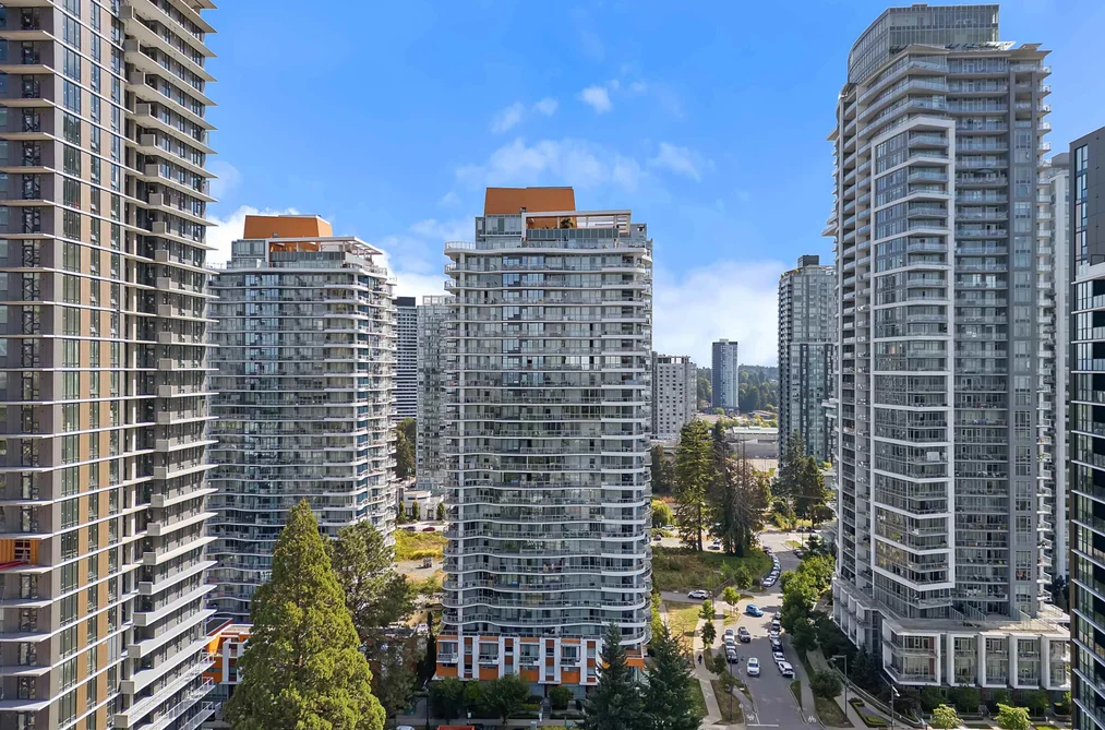 Condo for sale at 808 13303 Central Avenue Surrey British Columbia - MLS: R3160374