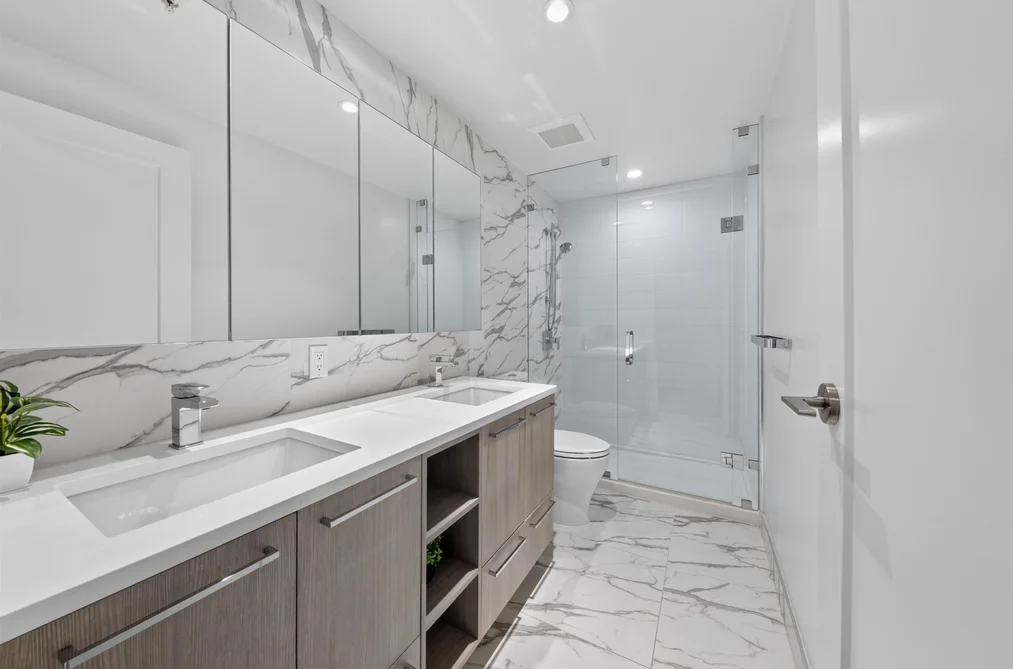 808 8160 MCMYN WAY, Richmond, BC — Residential for Sale — Photo 16 of 33