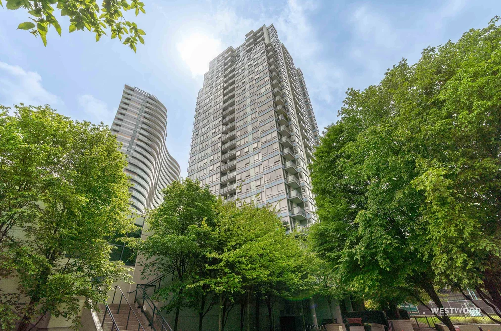 Condo for sale at 808 939 Expo Boulevard Vancouver British Columbia - MLS: R3124122