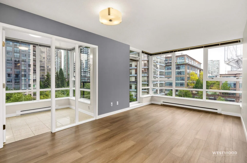808 939 EXPO BOULEVARD, Vancouver BC V6Z 3G7, Vancouver BC — Residential for Sale - Photo 2