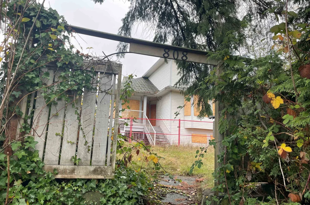 808 E 3RD STREET, North Vancouver BC V7L 1H1, North Vancouver BC — Land for Sale - Photo 3