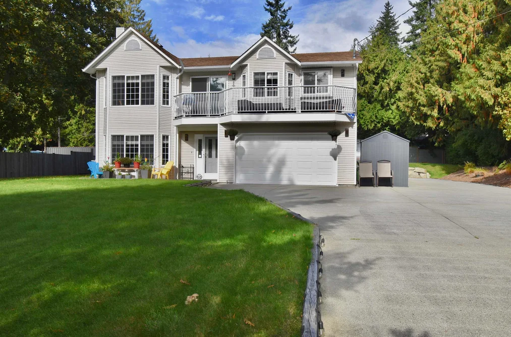 8086 DOGWOOD DRIVE, Halfmoon Bay BC V7Z 1A8, Halfmoon Bay BC — Residential for Sale - Photo 2