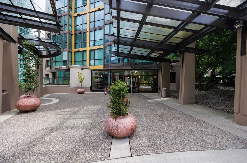 809 1331 ALBERNI STREET, Vancouver BC V6E 4S1, Vancouver BC — Residential for Sale - Photo 2