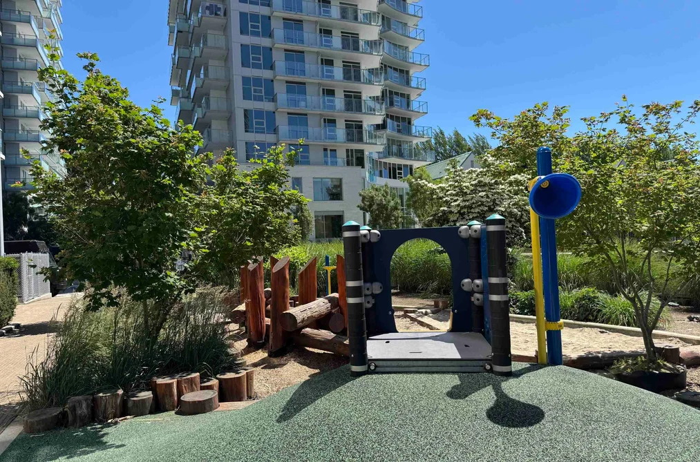 809 13750 100 AVENUE, Surrey BC V3T 0L3, Surrey BC — Residential for Sale — Photo 25 of 30