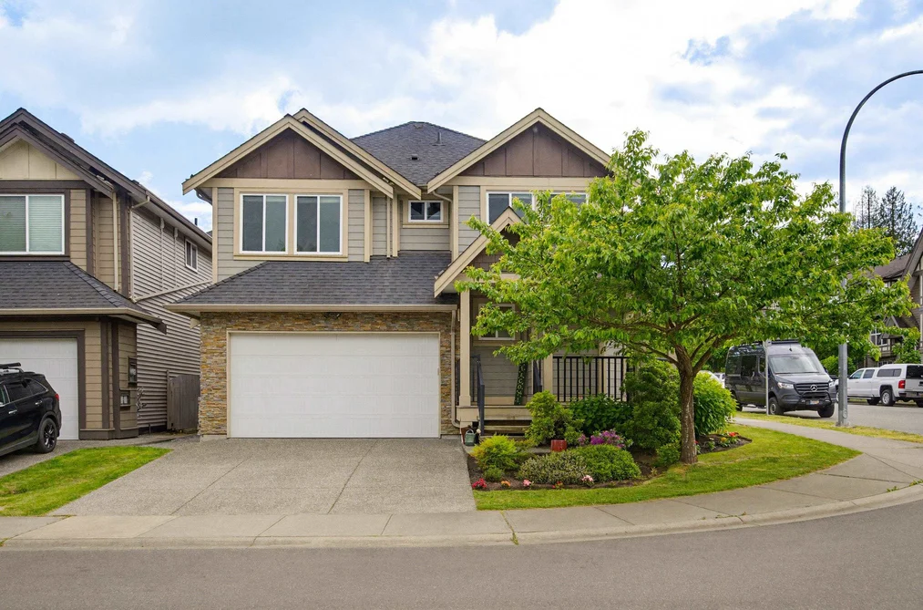 House for sale at 8090 209 Street Langley British Columbia - MLS: R3125315