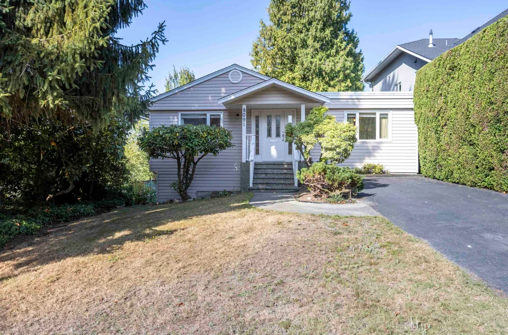 House for sale at 8091 Bradley Avenue Burnaby British Columbia - MLS: R3165441