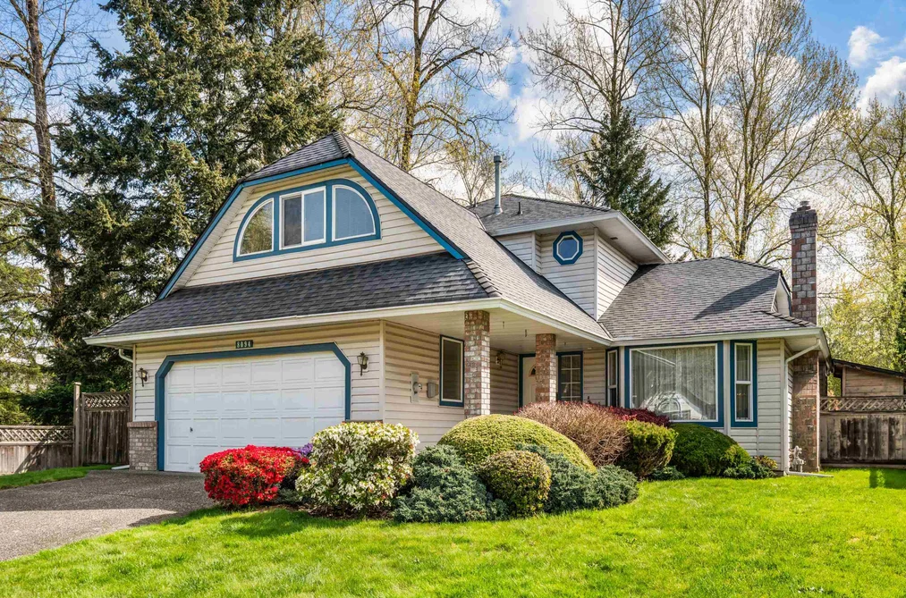 House for sale at 8094 164a Street Surrey British Columbia - MLS: R3124799