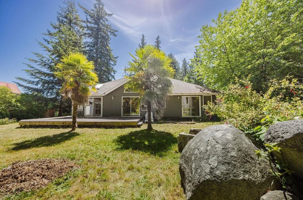 8094 ALDERWOOD ROAD, Halfmoon Bay BC V7Z 1C9, Halfmoon Bay BC — Residential for Sale - Photo 2