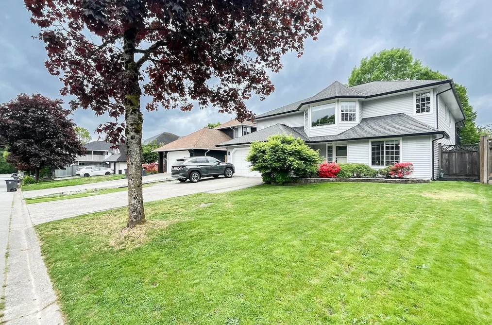 House for sale at 8095 158 Street Surrey British Columbia - MLS: R3120421