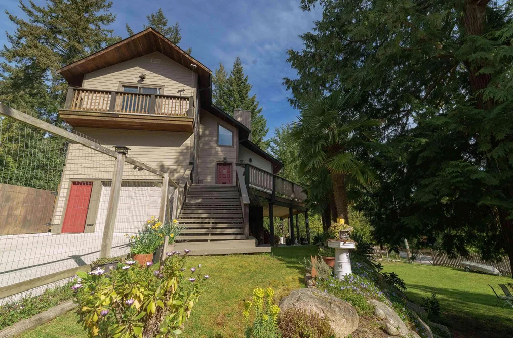 8096 WESTWOOD ROAD, Halfmoon Bay BC V7Z 1A7, Halfmoon Bay BC — Residential for Sale - Photo 2