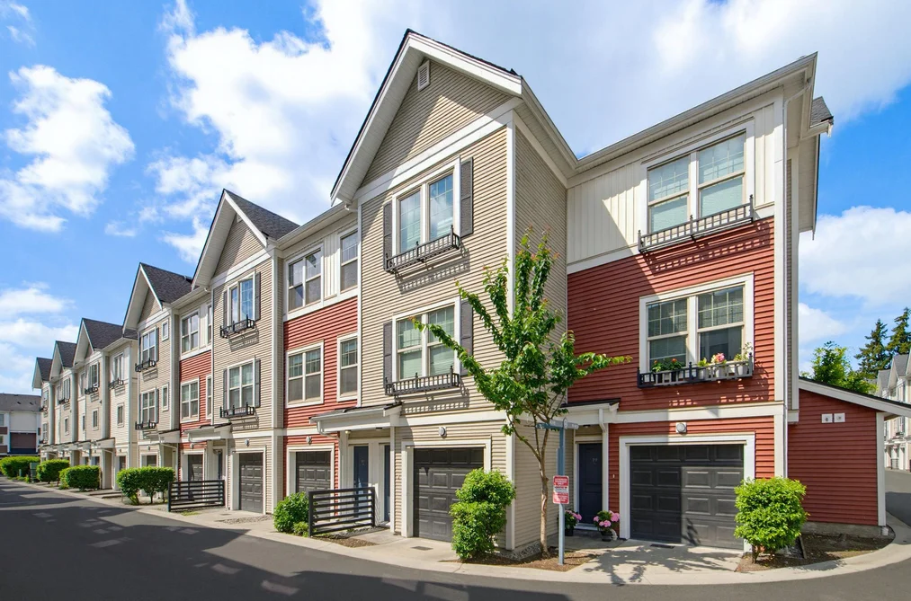 81 32633 SIMON AVENUE, Abbotsford BC V2T 0G9, Abbotsford BC — Residential for Sale - Photo 2