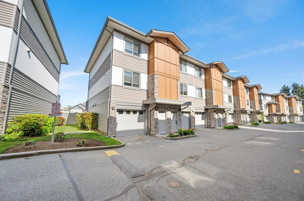 Townhouse for sale at 81 34248 King Road Abbotsford British Columbia - MLS: R3111966
