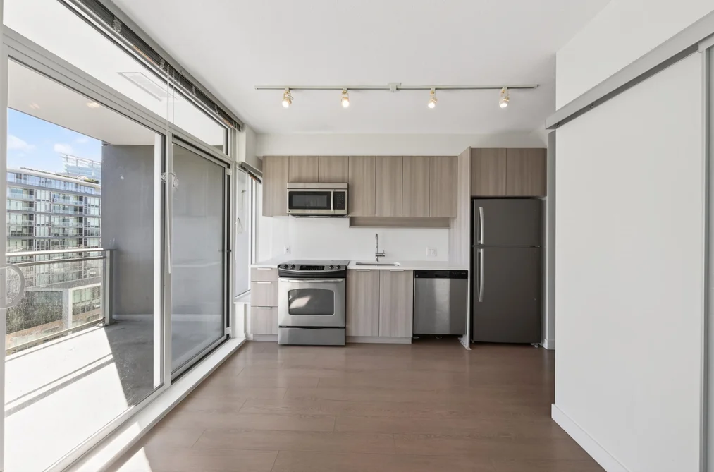 810 13308 CENTRAL AVENUE, Surrey BC V3T 0M4, Surrey BC — Residential for Sale - Photo 6