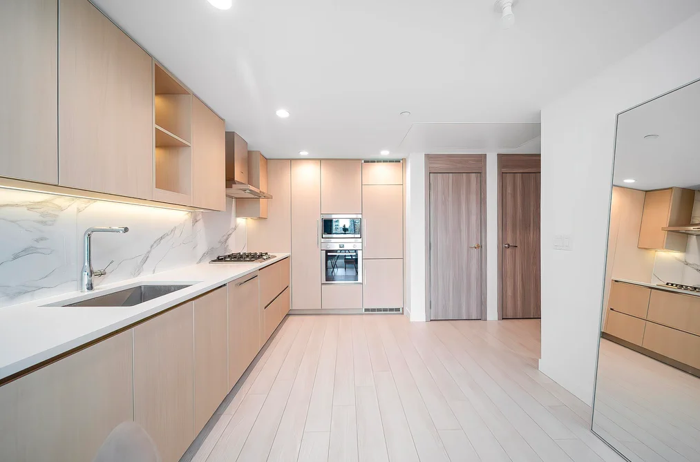 810 4880 LOUGHEED HIGHWAY, Burnaby BC V5C 0N1, Burnaby BC — Residential for Sale - Photo 7