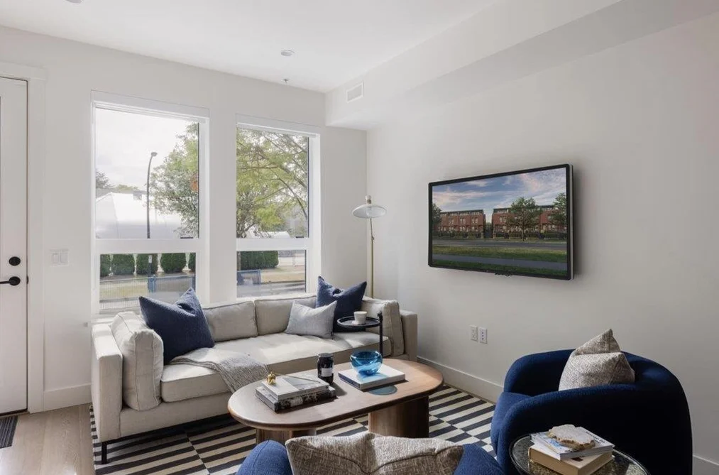 810 W 37th Avenue, Vancouver, BC - Townhouse for Sale - Photo 21 of 22 810 W 37th Avenue, Vancouver, BC - Townhouse for Sale - Photo 21 of 22