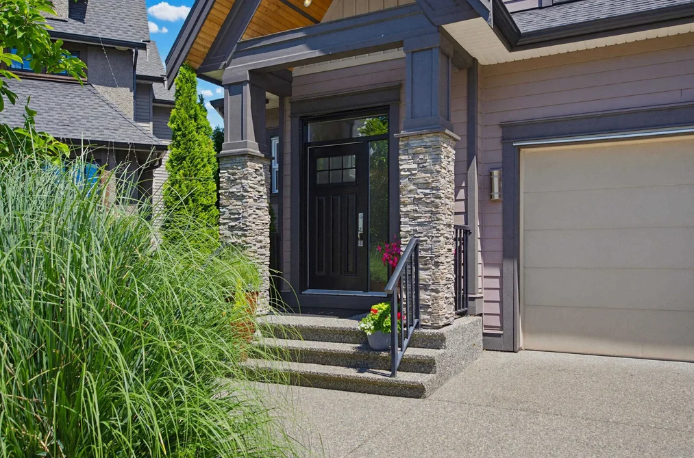 8100 209A STREET, Langley BC V2Y 0R2, Langley BC — Residential for Sale - Photo 2