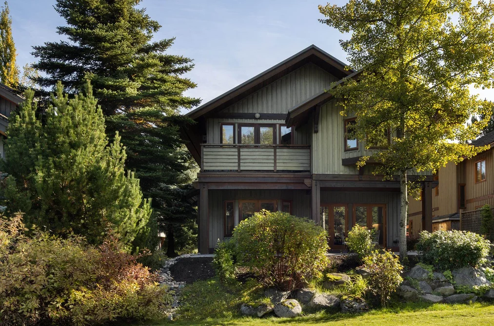 8107 MUIRFIELD CRESCENT, Whistler BC V8E 1J7, Whistler BC — Residential for Sale - Photo 3