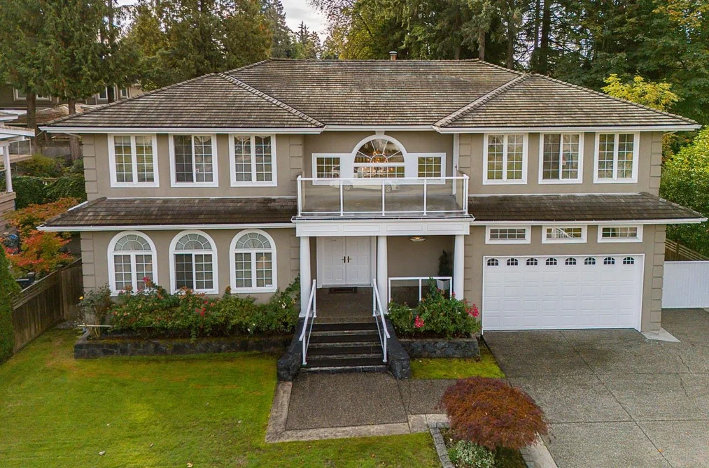 House for sale at 8108 Westlake Street Burnaby British Columbia - MLS: R3111396