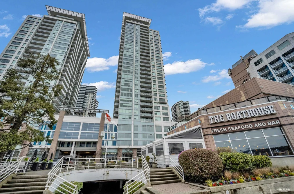 Condo for sale at 811 908 Quayside Drive New Westminster British Columbia - MLS: R3099165