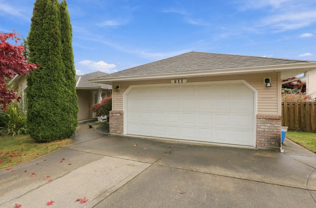 811 Aurora Way, Gibsons, BC - MLS: R3178149