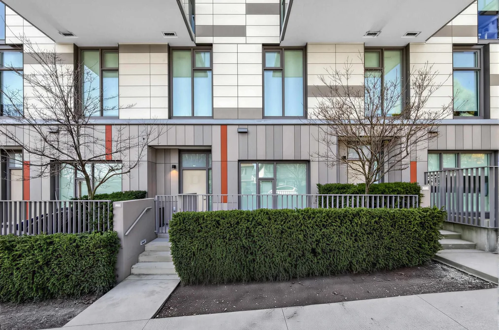 Townhouse for sale at 8111 Chester Street Vancouver British Columbia - MLS: R3111589
