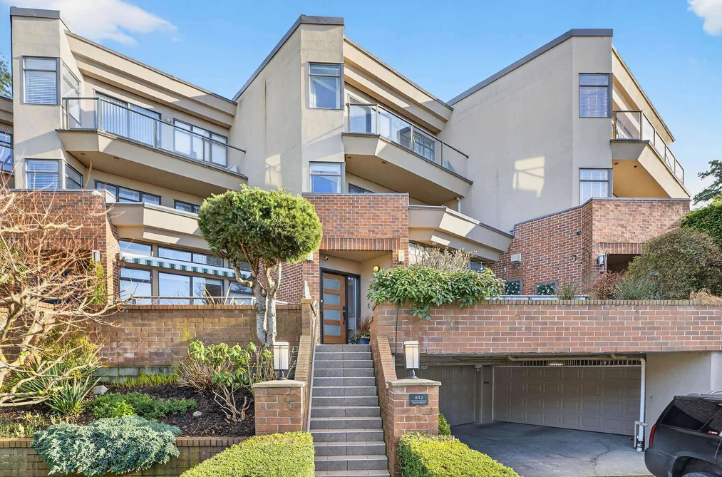Townhouse for sale at 812 Maple Street White Rock British Columbia - MLS: R3099858