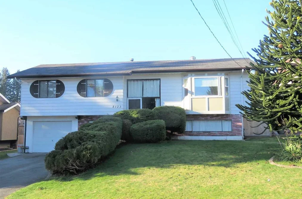 House for sale at 8123 Sumac Place Mission British Columbia - MLS: R3102139