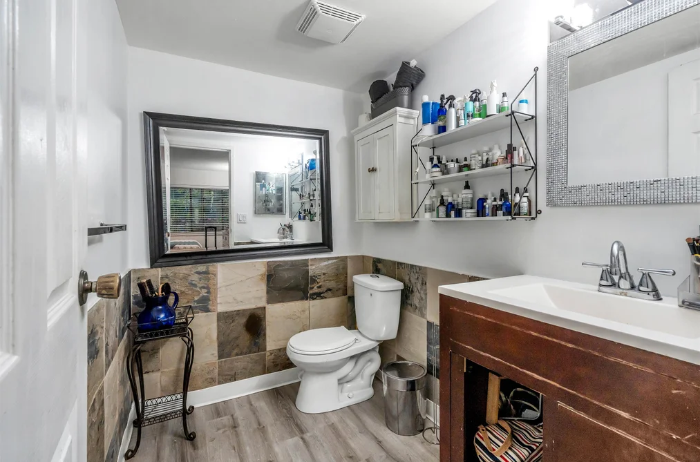 813 10620 150 STREET, Surrey BC V3R 7S1, Surrey BC — Residential for Sale - Photo 2