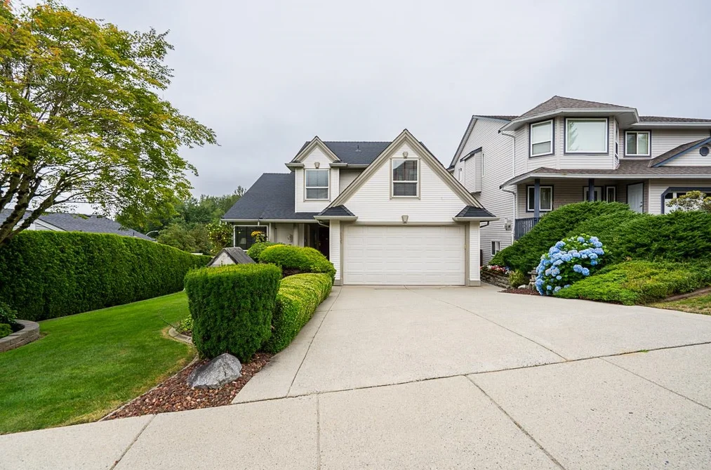 8135 BARNETT STREET, Mission, BC — Residential for Sale - Photo 2