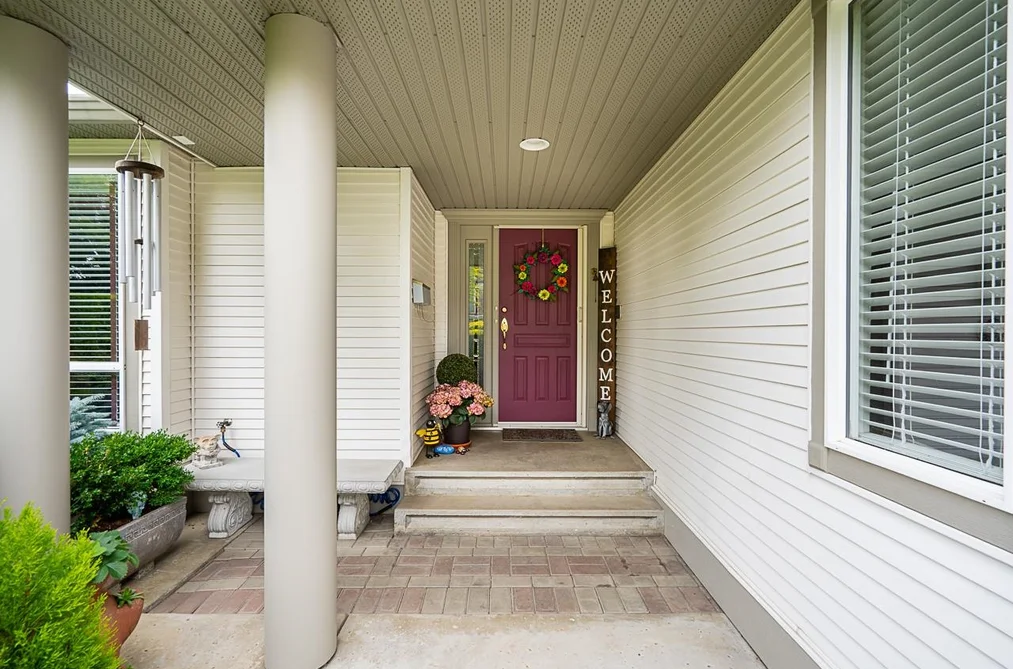 8135 BARNETT STREET, Mission, BC — Residential for Sale — Photo 4 of 40