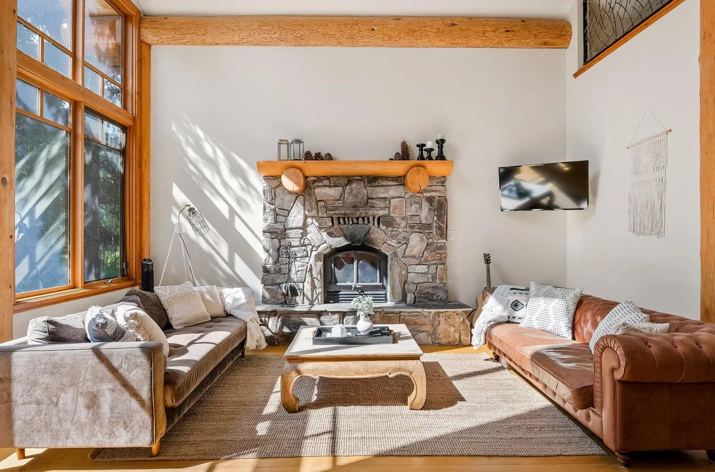 8148 MUIRFIELD CRESCENT, Whistler BC V8E 1J7, Whistler BC — Residential for Sale - Photo 4