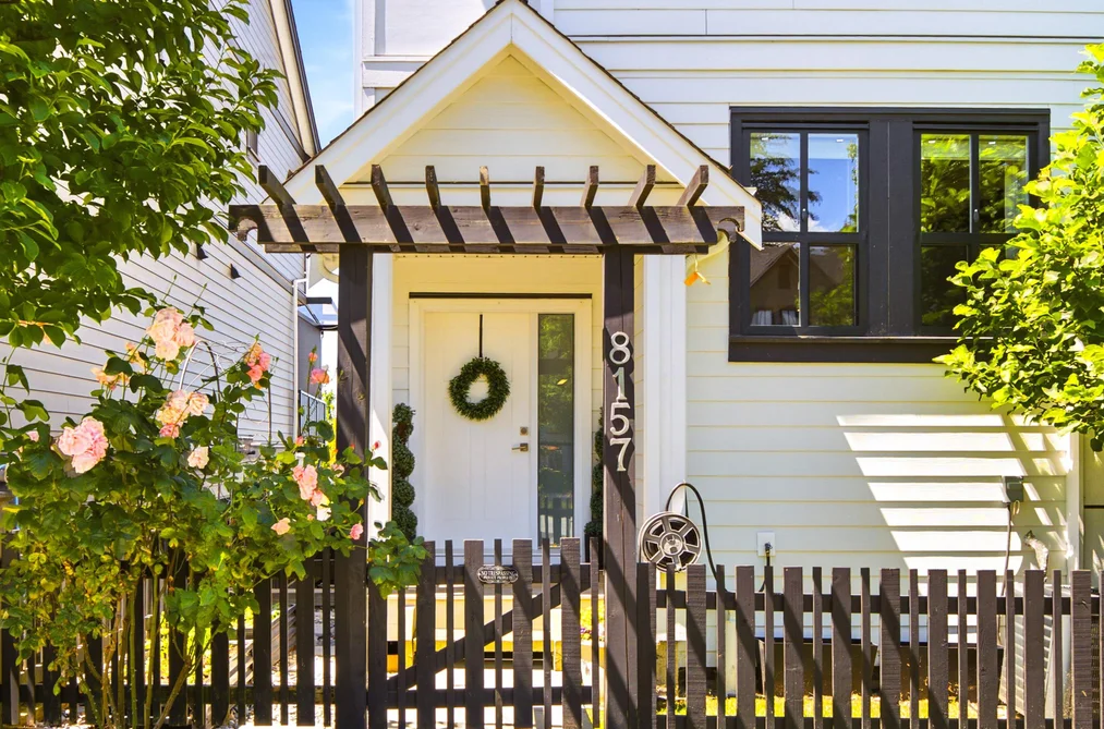Row House (Non-Strata) for sale at 8157 202 Street Langley British Columbia - MLS: R3138601