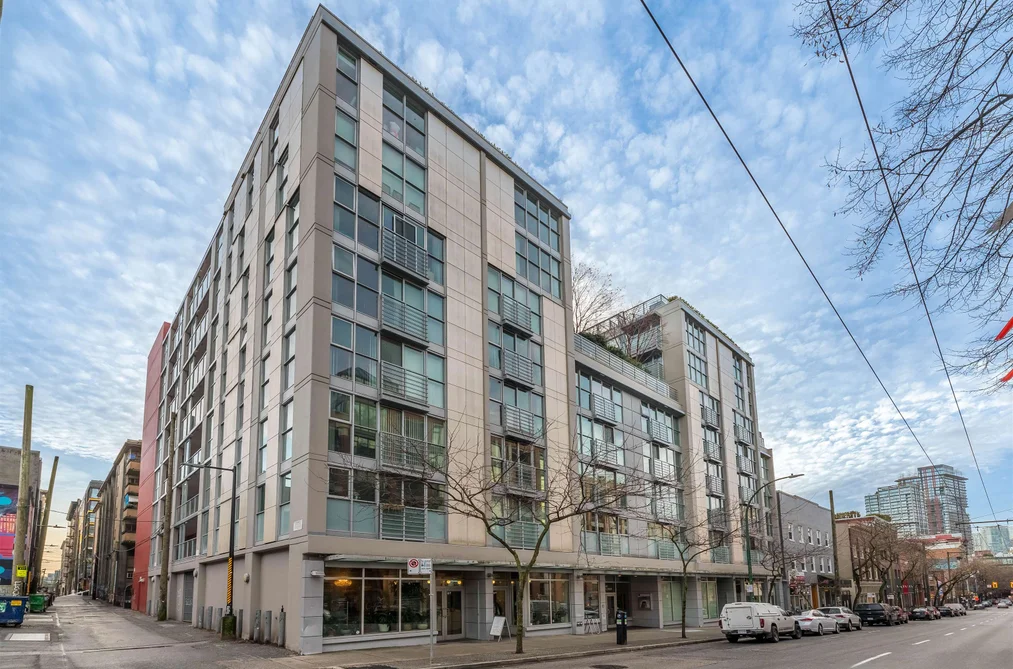 816 168 POWELL STREET, Vancouver BC V6A 0B2, Vancouver BC — Residential for Sale - Photo 2