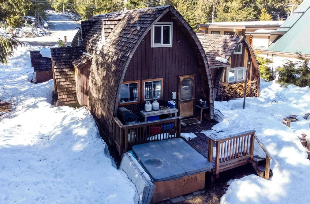 8160 ALPINE WAY, Whistler BC V8E 0G2, Whistler BC — Residential for Sale - Photo 2