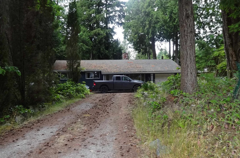 8161 WESTWOOD ROAD, Halfmoon Bay BC V7Z 1A8, Halfmoon Bay BC — Residential for Sale - Photo 2