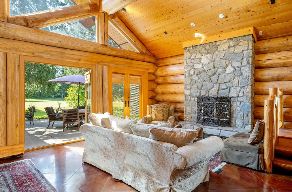 8164 MUIRFIELD CRESCENT, Whistler BC V8E 1J7, Whistler BC — Residential for Sale - Photo 3