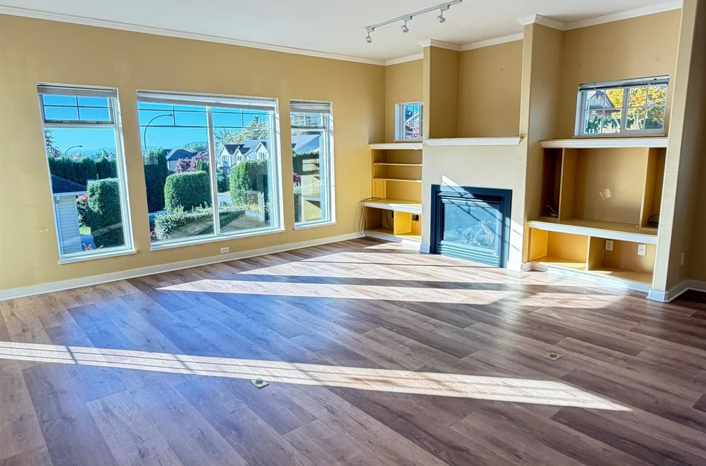 817 Aurora Way, Gibsons, BC - House for Sale - Photo 12 of 38