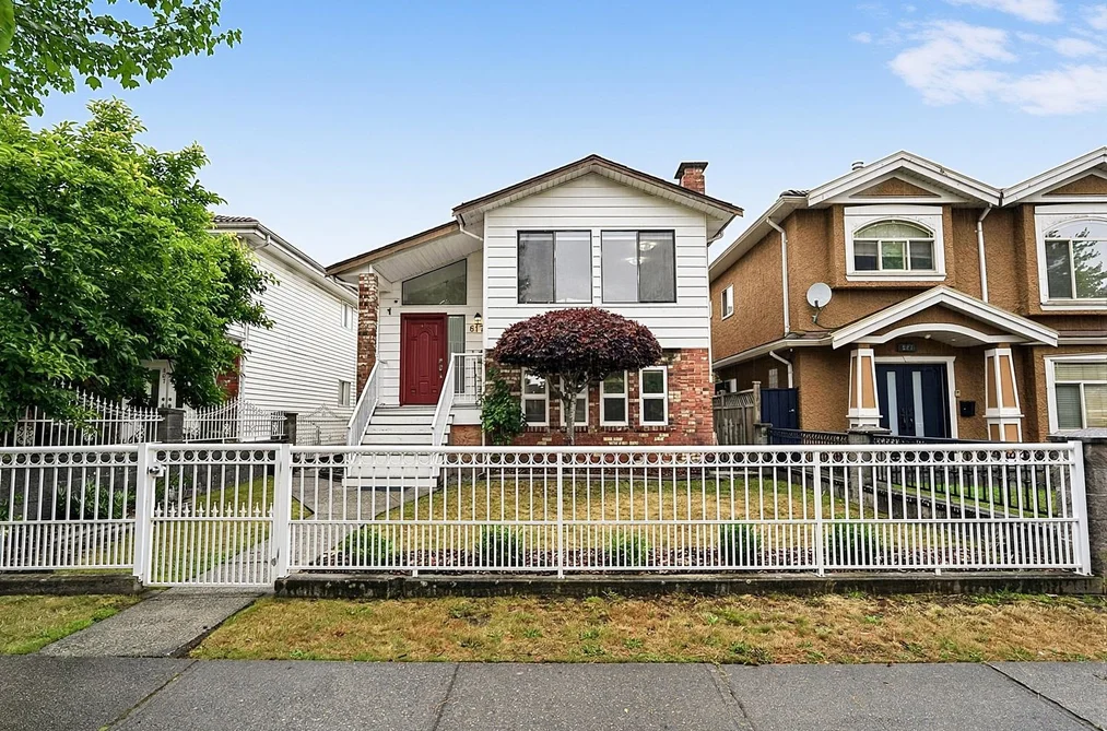 House for sale at 817 E 51 Avenue Vancouver British Columbia - MLS: R3149908