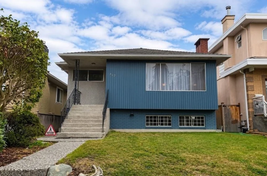House for sale at 817 W 64th Avenue Vancouver British Columbia - MLS: R3162283